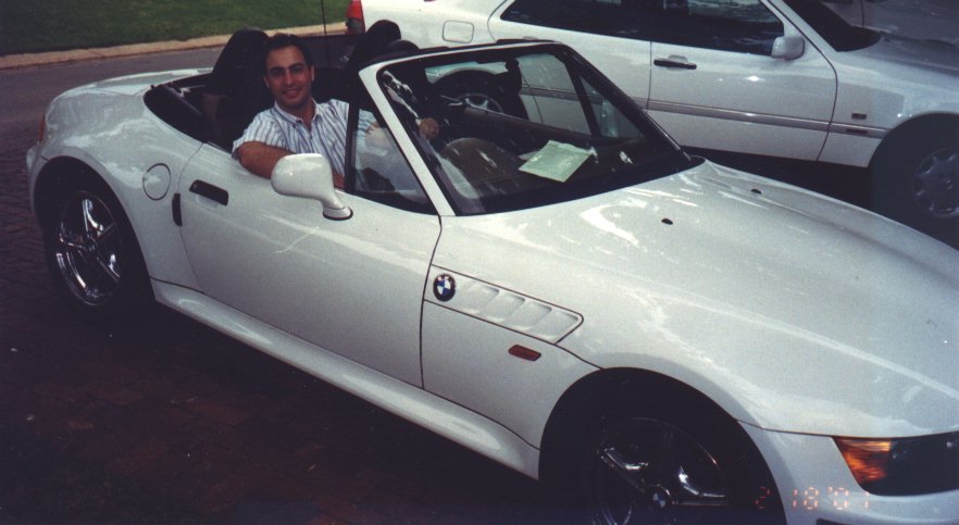 bmw.jpg (44861 bytes)